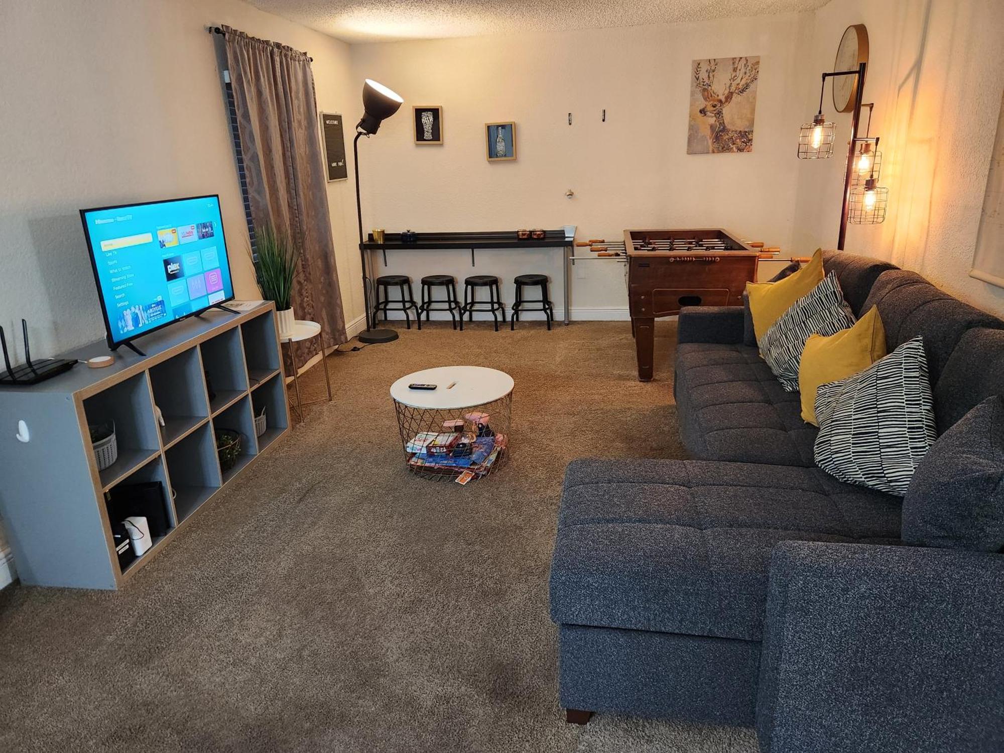 Centauri Vacation Rentals: Orlando 2-Bedroom Condo with Free Parking Exterior photo
